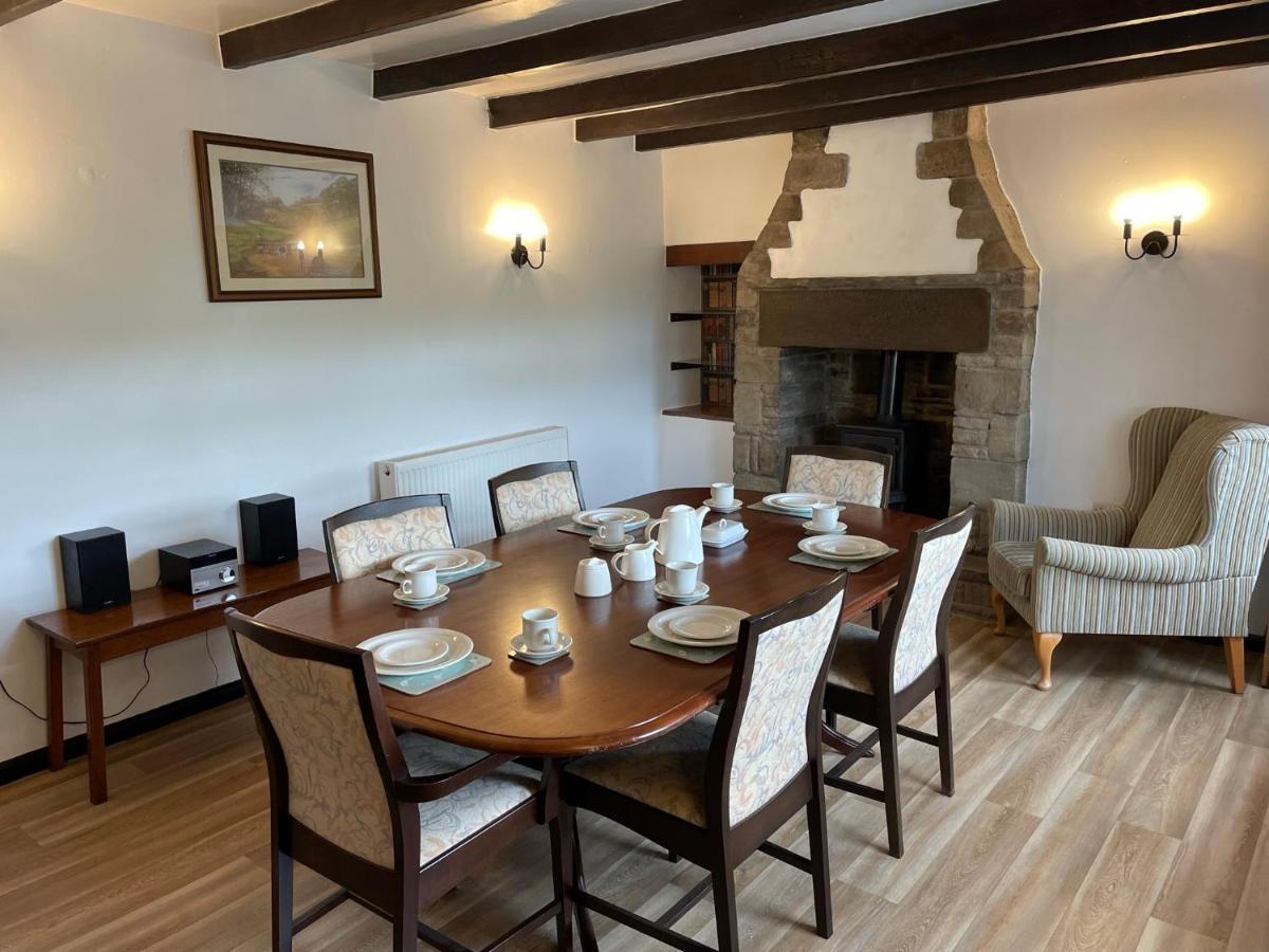 Dove Cottage - Stay At Gwens Бъкстън Екстериор снимка