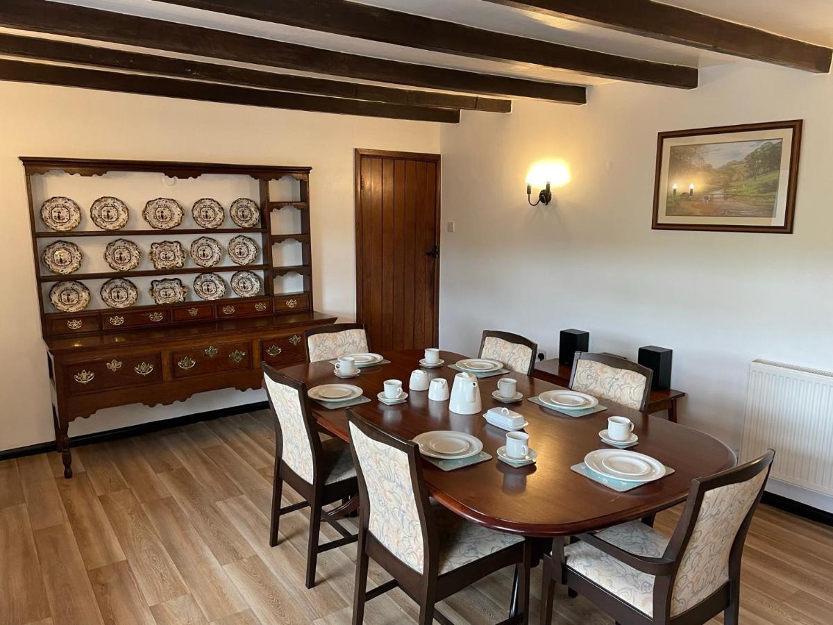 Dove Cottage - Stay At Gwens Бъкстън Екстериор снимка